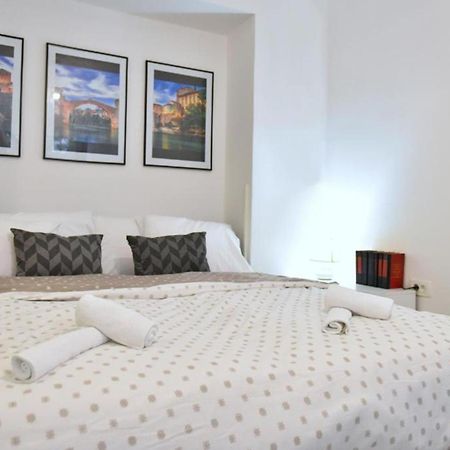 Apartments Valentina - Free Parking Mostar Ruang foto