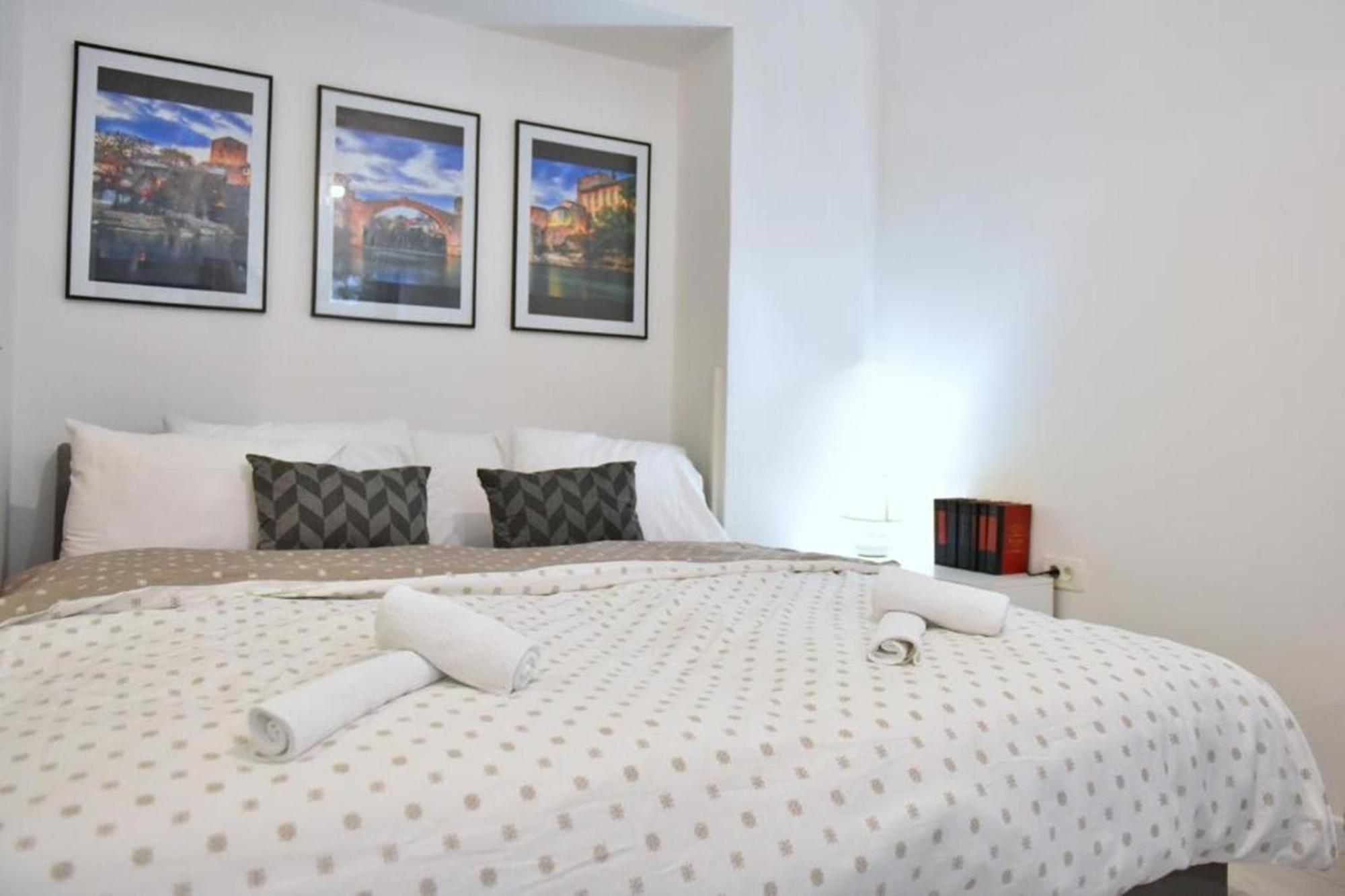 Apartments Valentina - Free Parking Mostar Ruang foto