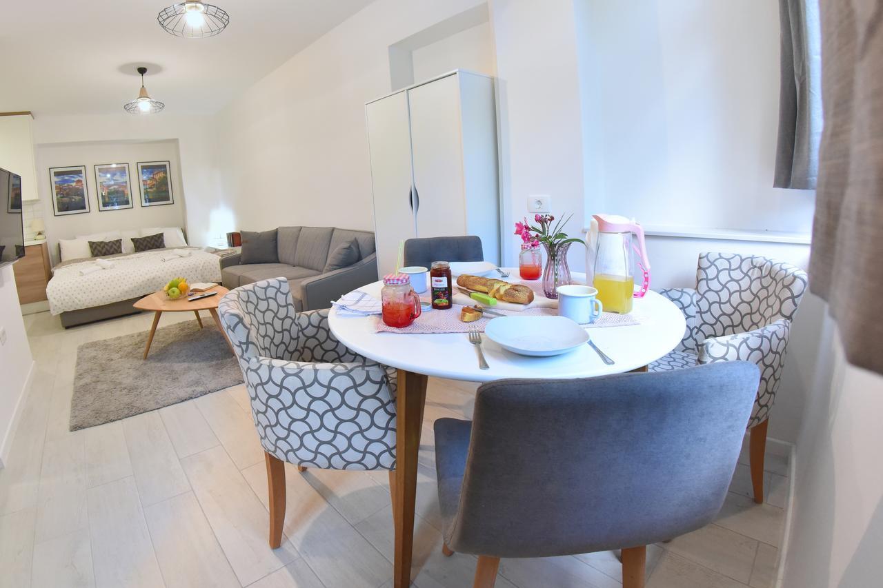 Apartments Valentina - Free Parking Mostar Bagian luar foto