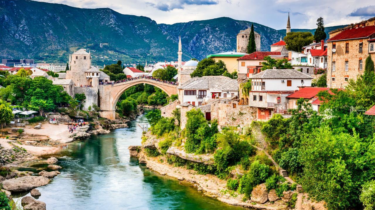 Apartments Valentina - Free Parking Mostar Bagian luar foto